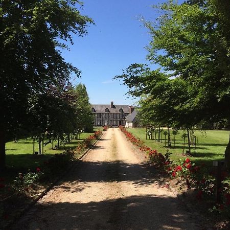 La Gloriette Gite Situe Dans La Propriete Dun Magnifique Manoir Vatteville المظهر الخارجي الصورة